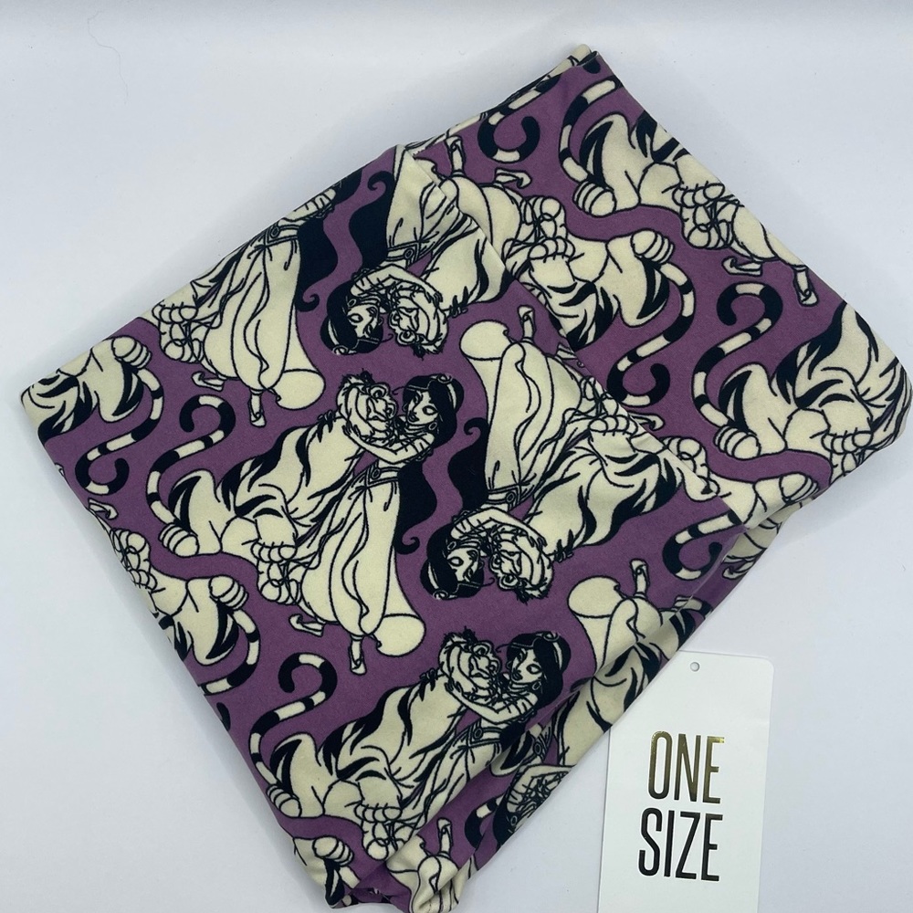 Lularoe Disney OS leggings